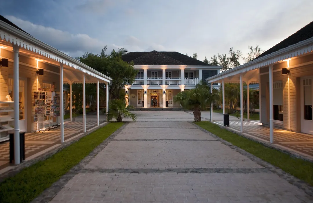 LUX* Saint Gilles Resort-1